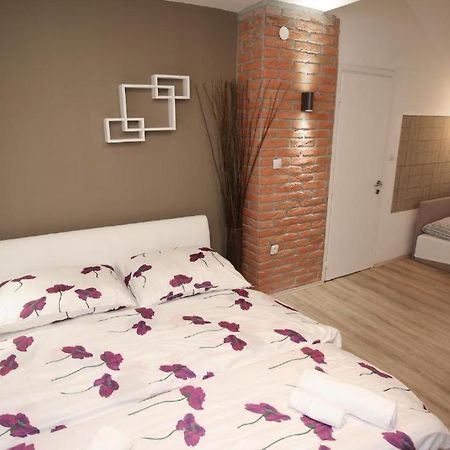זאגרב Apartments Rooms Paromlin Centar מראה חיצוני תמונה