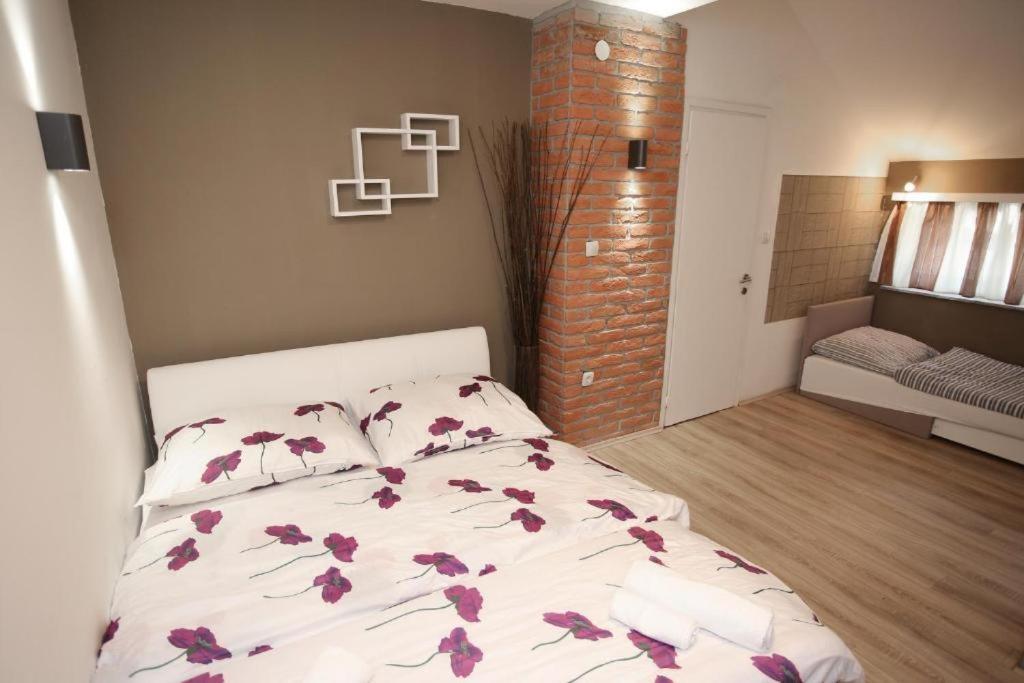 זאגרב Apartments Rooms Paromlin Centar מראה חיצוני תמונה